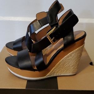 Wedge sandals